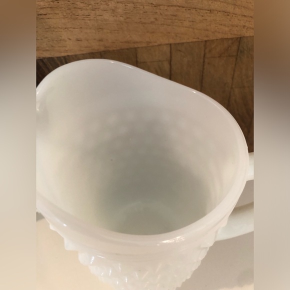 Vintage Petit pichet à lait ou crème. Hobnail milk glass - Picture 5 of 5